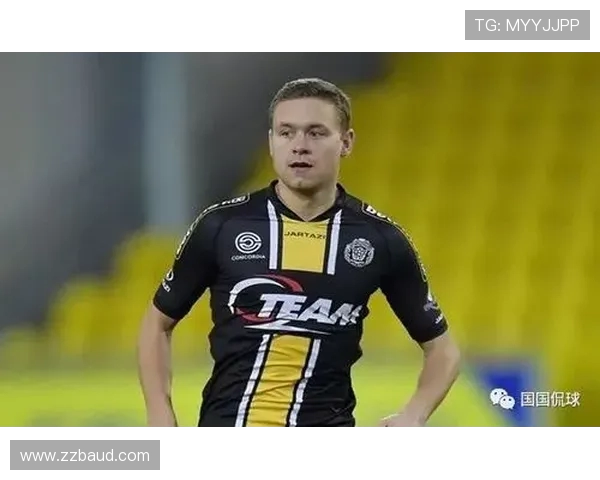 洛克伦与亨克激战正酣比分胶着双方争夺胜利的精彩瞬间