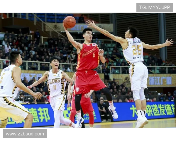 郭昊文:从青涩少年到篮球场上的璀璨明星之路探索
