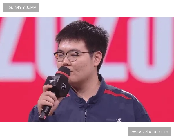 JDG战队在DOTA2赛事中的耐力表现与策略分析探讨 JDG战队在DOTA2赛事中的耐力表现与策略分析探讨