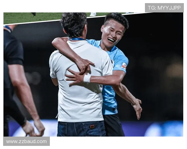 与黄强畅谈网球生涯的点滴与梦想之路 与黄强畅谈网球生涯的点滴与梦想之路